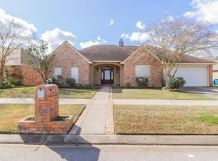 114 Hamlet Ln, Lafayette, LA 70508