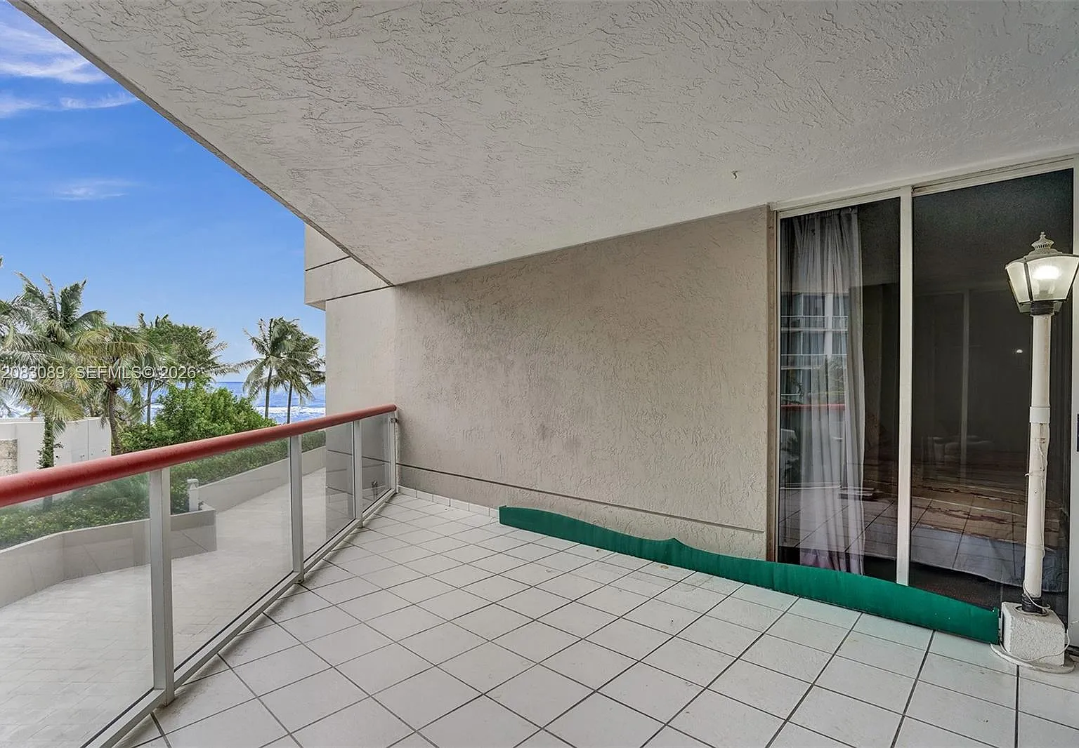 The Sterling Condo — Photo 2