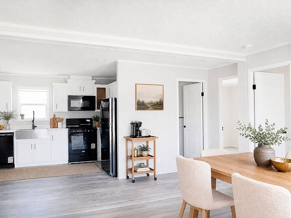 3rd image of 425 S Shoup St #199