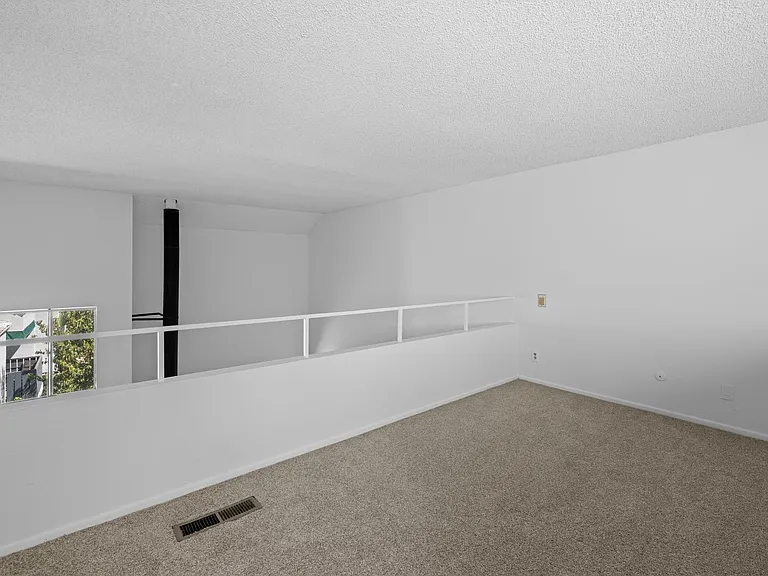 18645 Hatteras St #271 — Photo 5