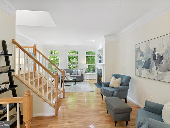 5th image of 5063 Kilburn St