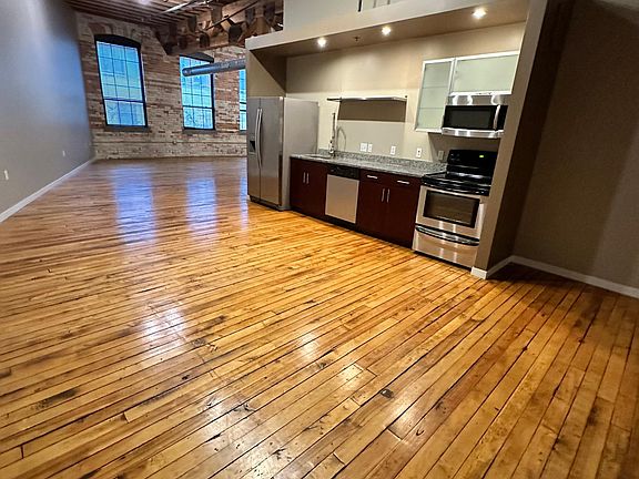 5th image of 146 S River Ave APT 208