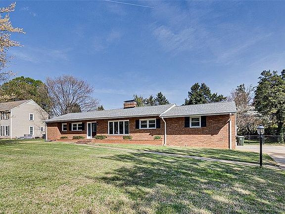 4th image of 5610 Greenlee Rd