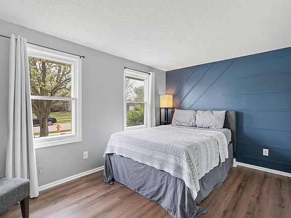 5th image of 809 Aurora Knoll Ln