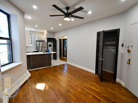 3rd image of 950 Bergen St #9G