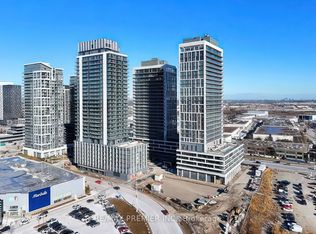 8960 Jane St #412, Vaughan, ON L4K 2M9