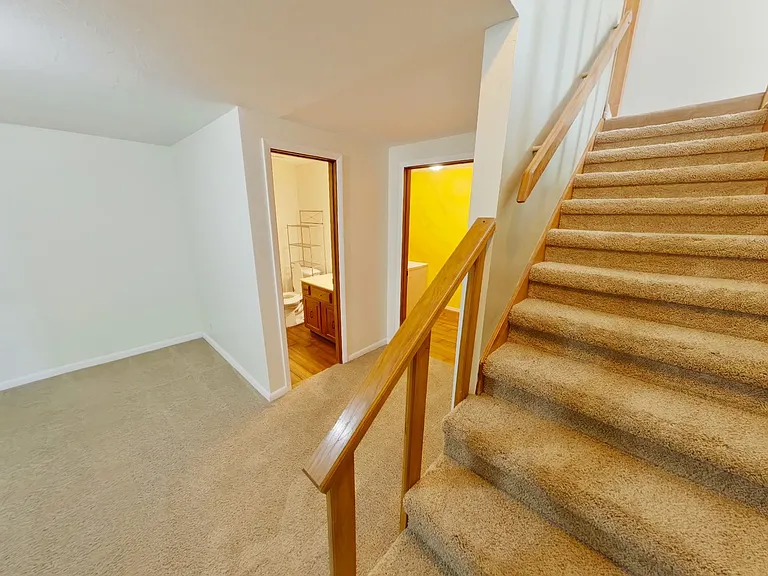 108 Aaron Dr — Photo 19