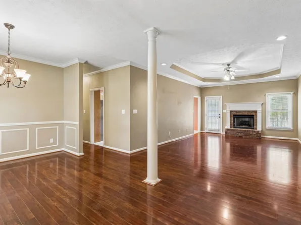 100 Kentwood Trail Cir, Alabaster, AL 35007