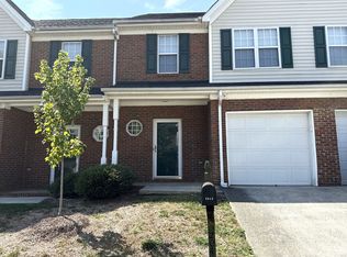 2043 Lennox Square Rd, Charlotte, NC 28210