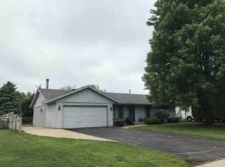 6214 Renaissance Dr, Loves Park, IL 61111