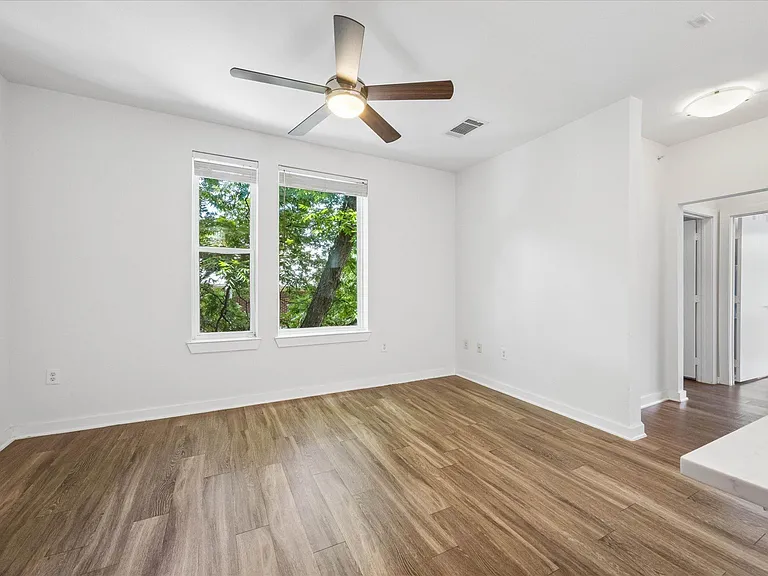 1900 Barton Springs Rd #4041 — Photo 18