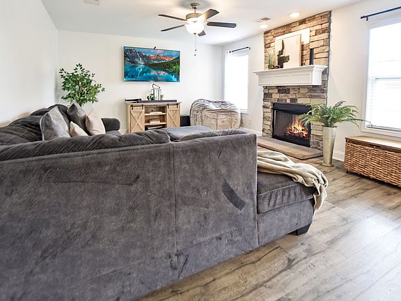5th image of 1150 Eagles View Dr