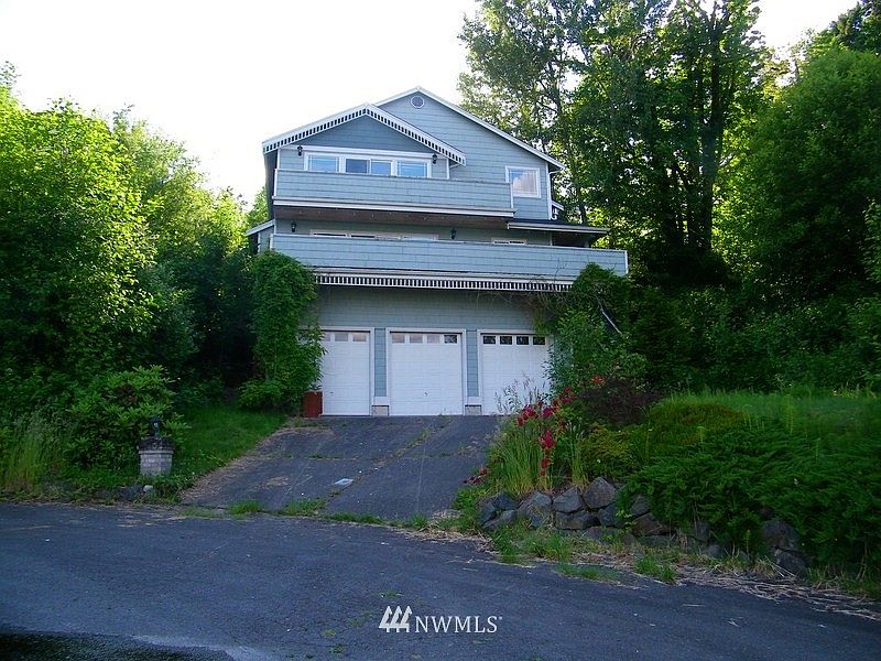 1st image of 108 67th Avenue E