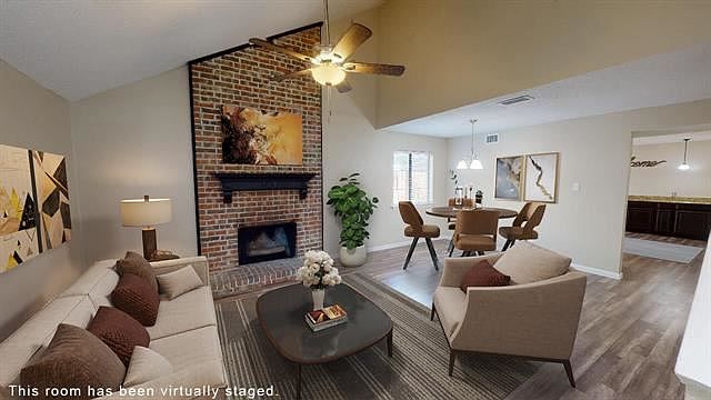 1st image of 4738 Cliffwood Dr