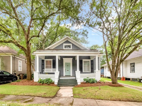 1567 Bruister St, Mobile, AL 36604