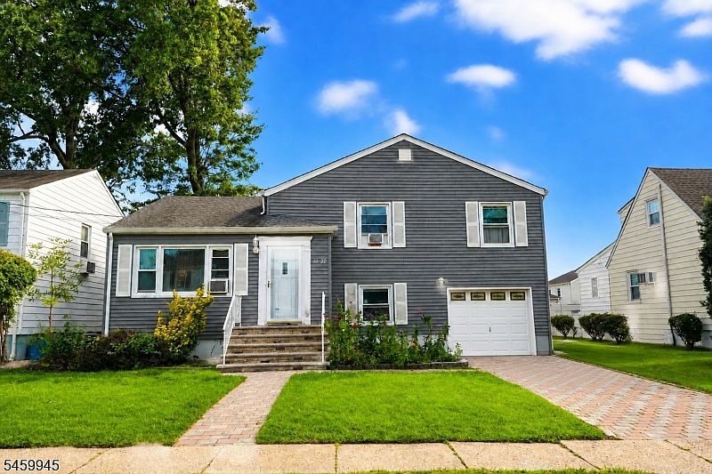 1st image of 2522 Branford Ave