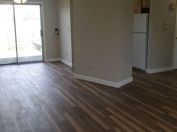 3rd image of 4345-4347 E Santa Anna Dr