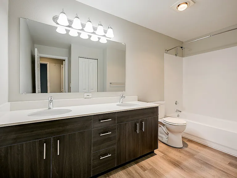 Park Hill at Issaquah — Photo 11