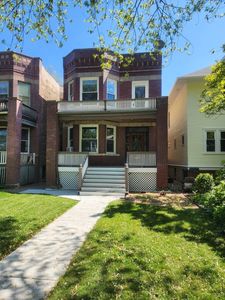 1823 W Greenleaf Ave, Chicago, IL, 60626