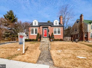 6070 Wooten Dr, Falls Church, VA 22044
