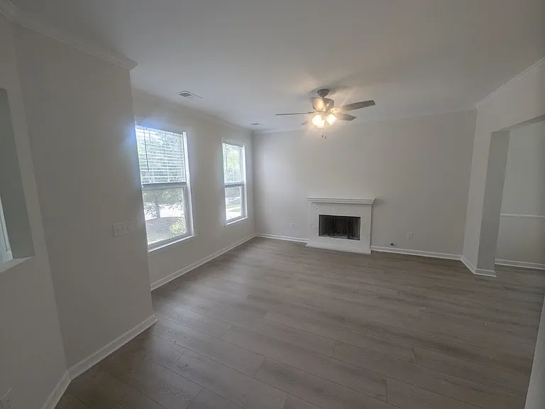 178 Brady St — Photo 3