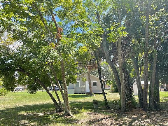 2nd image of 211 N Ingraham Ave
