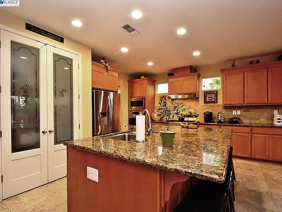 3rd image of 2408 Morro Bay Dr