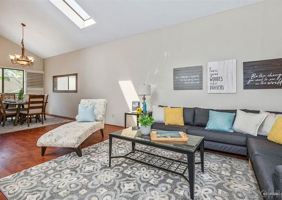 1st image of 276 B Ave