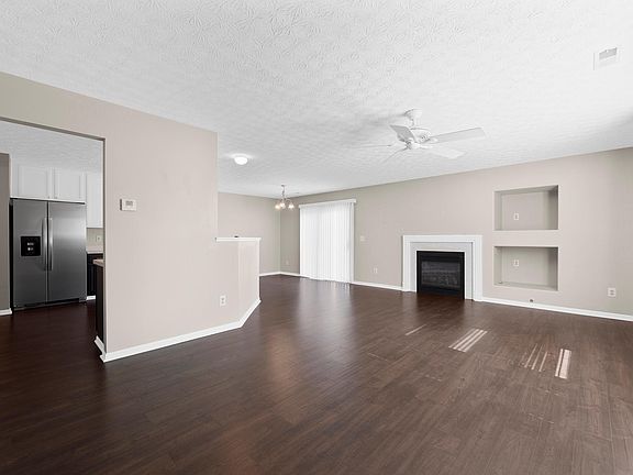 2nd image of 5814 Lonerise Ln