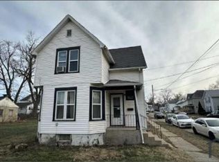719 S Walnut Ave #1, Freeport, IL 61032