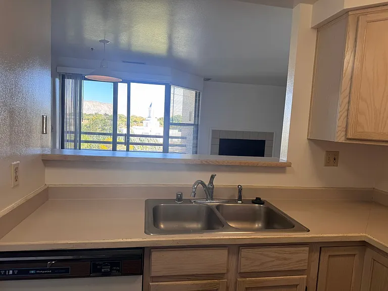 1111 Horizon Dr #506 — Photo 9