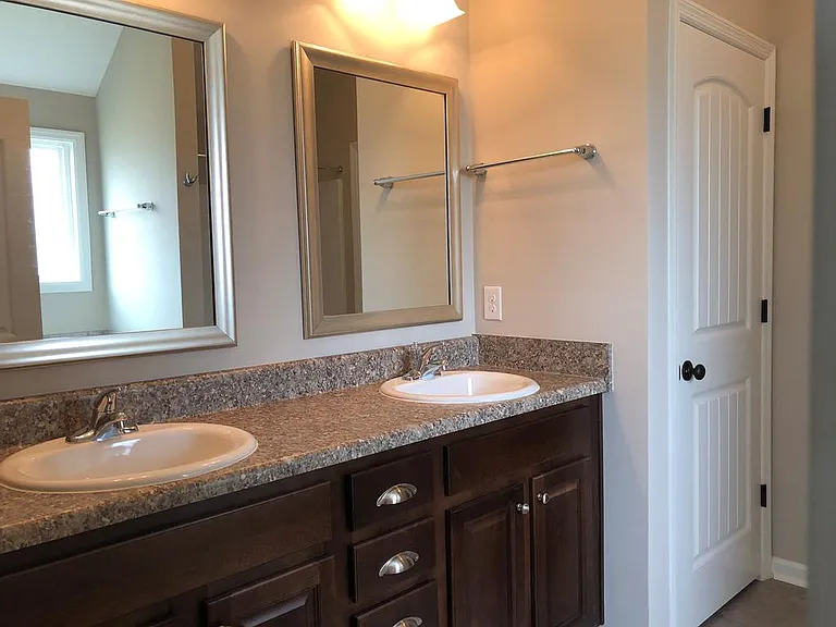 5029 Copse Dr — Photo 12
