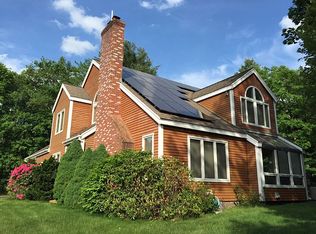 4 Clayton St, Medfield, MA 02052