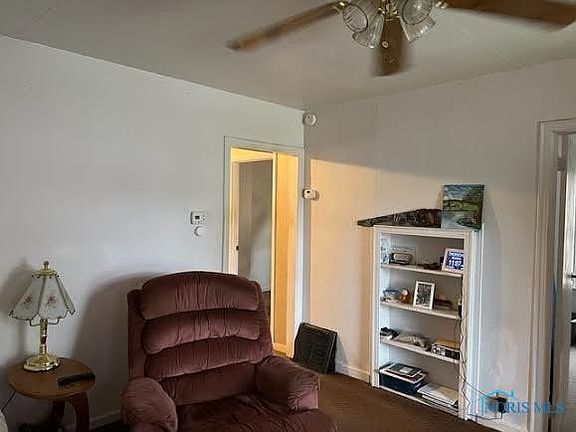 2nd image of 1101 Roosevelt St