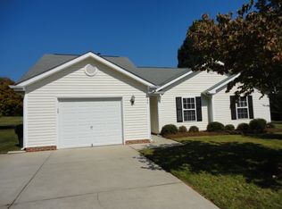 585 Blythewood Ct, Greensboro, NC 27455