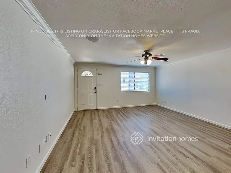 14256 N 37th Way — Photo 3