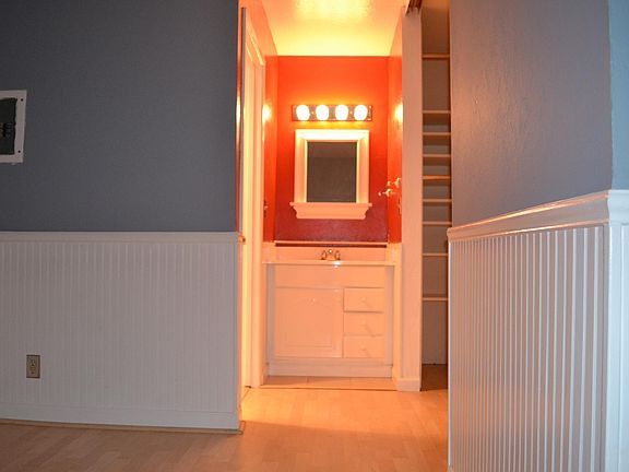 5th image of 954 Kiely Blvd Unit F