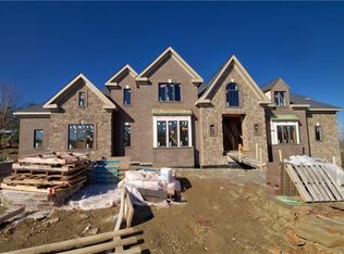 1804 Winchester Dr, Upper St Clair, PA 15241