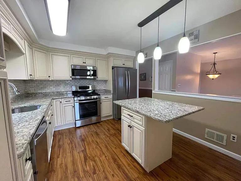 203 Gervil St #2 — Photo 14