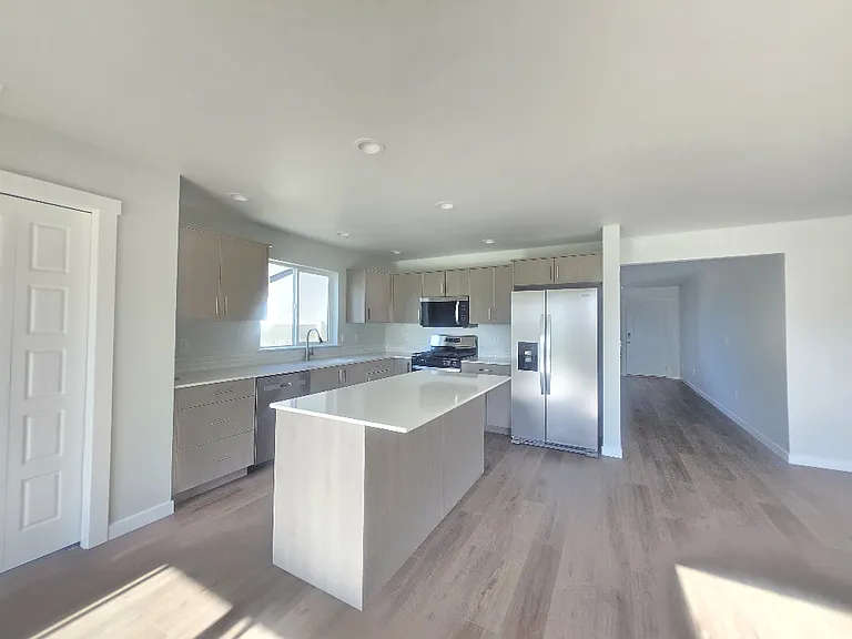 15276 Fuchsia Ave — Photo 6