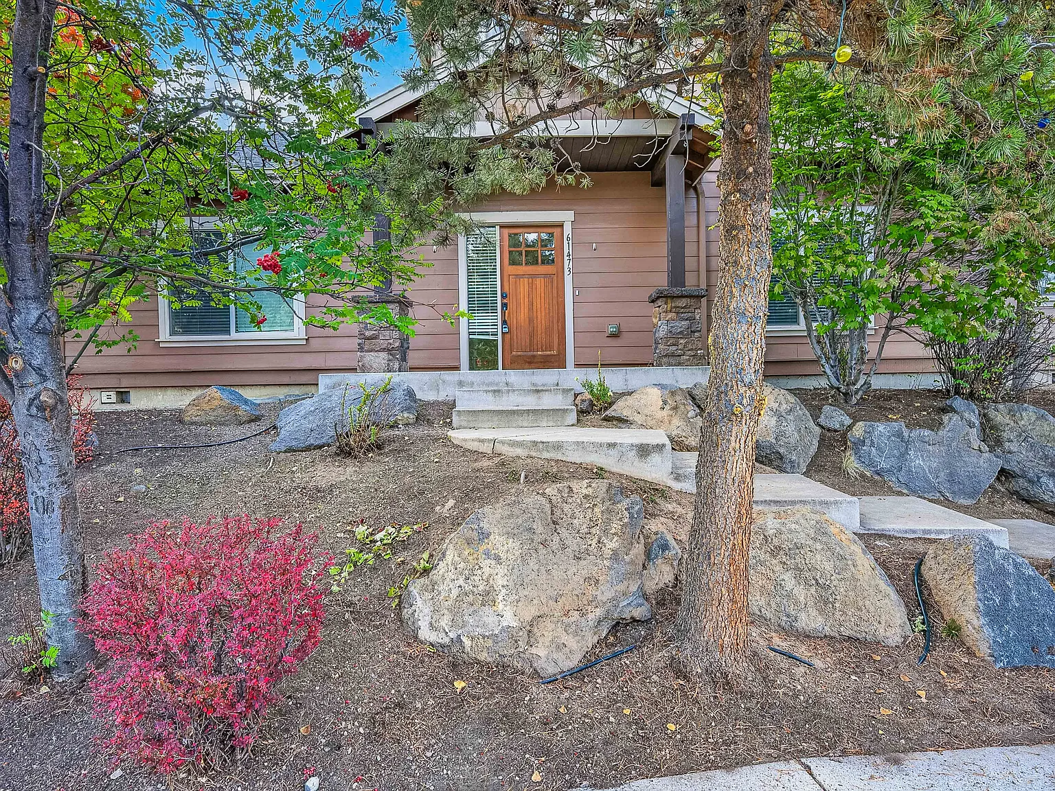 3 bed, 2.5 bath, 2554 sqft, $3,395 — Photo 3