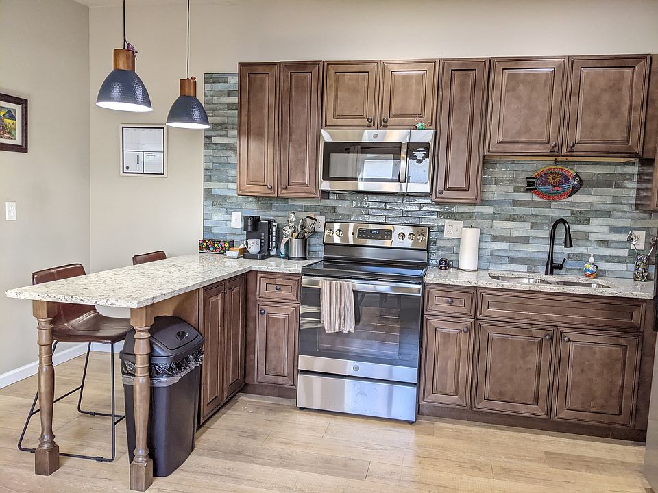1st image of 617 N Venice Ave #9