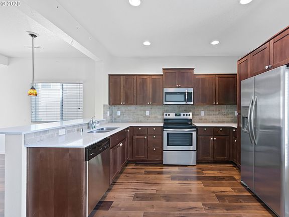 4th image of 1318 NE 70th St