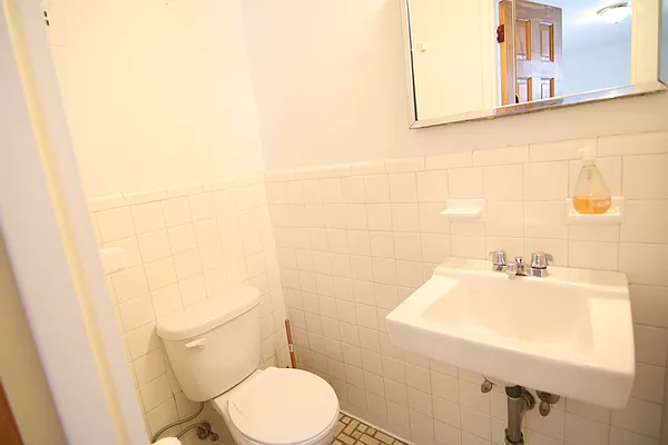 Rented by Guidance Realty Corp. | media 22