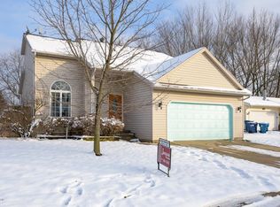 1724 Stone Mill Rd, Kalamazoo, MI 49006