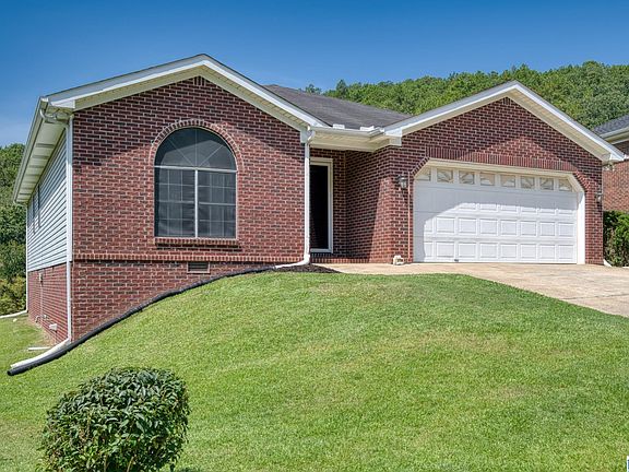 2nd image of 2706 Martha Brooks Ln