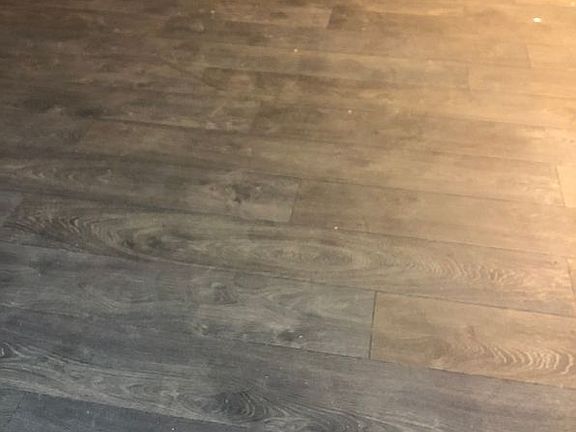 4th image of 2030 Oak St #24