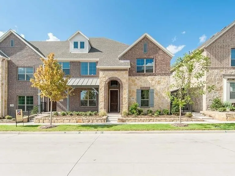 7228 Huckleberry Dr — Photo 10