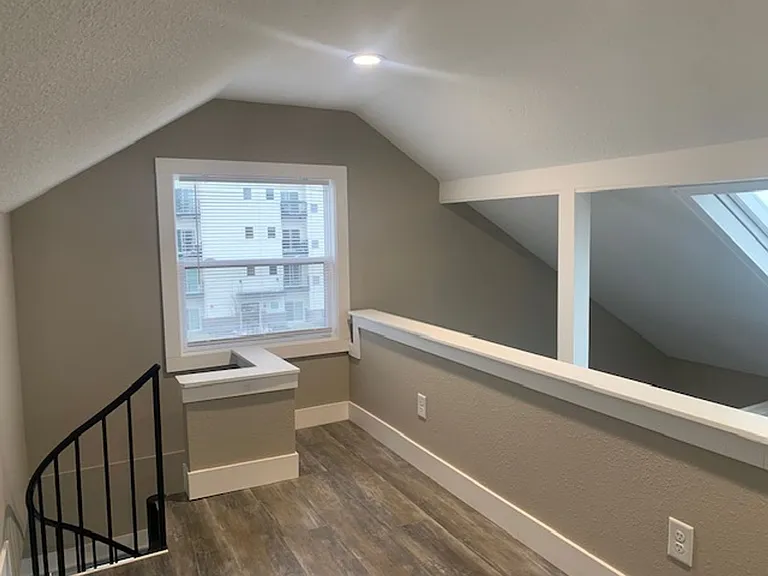 1769 Grand Ave — Photo 28