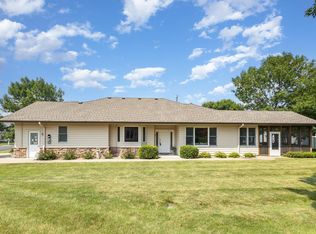 1110 Village St SE, New Prague, MN 56071